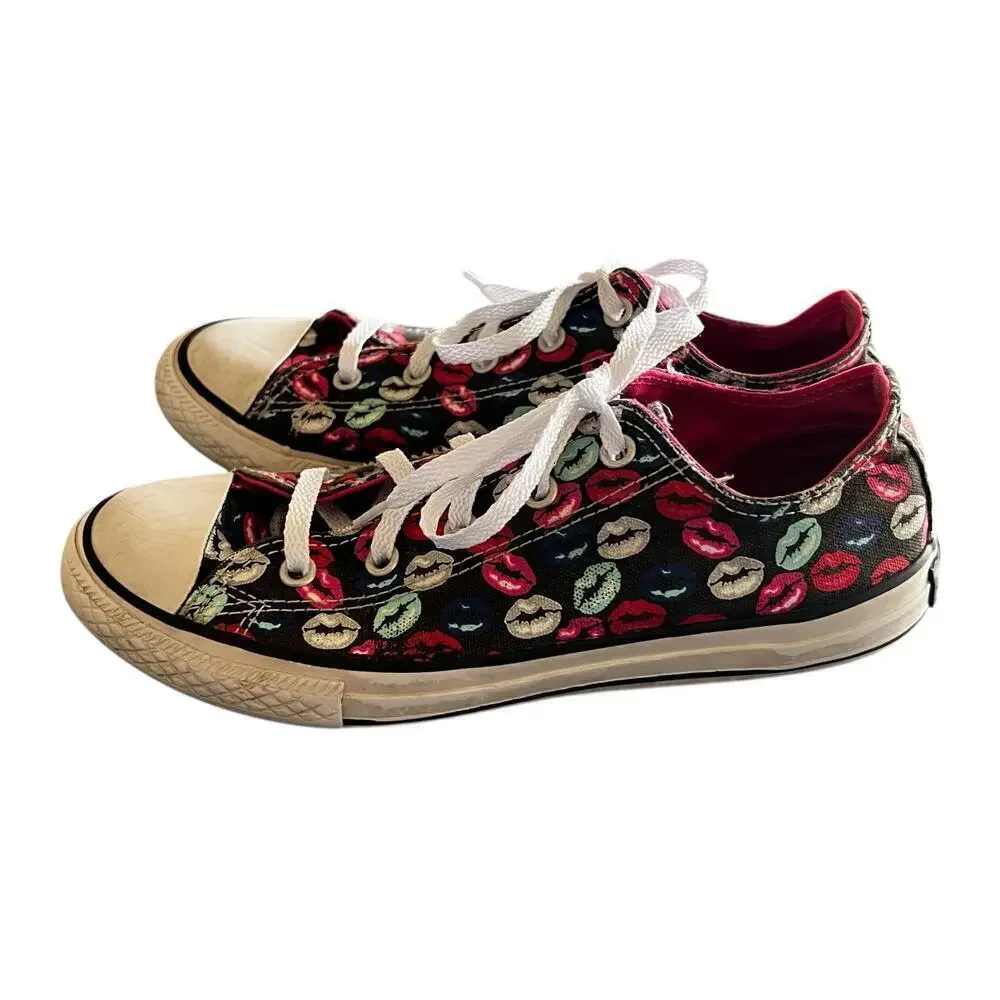 CONVERSE CTAS Chucks Black Pink Red kissy lips lo top canvas sneakers girls sz 3